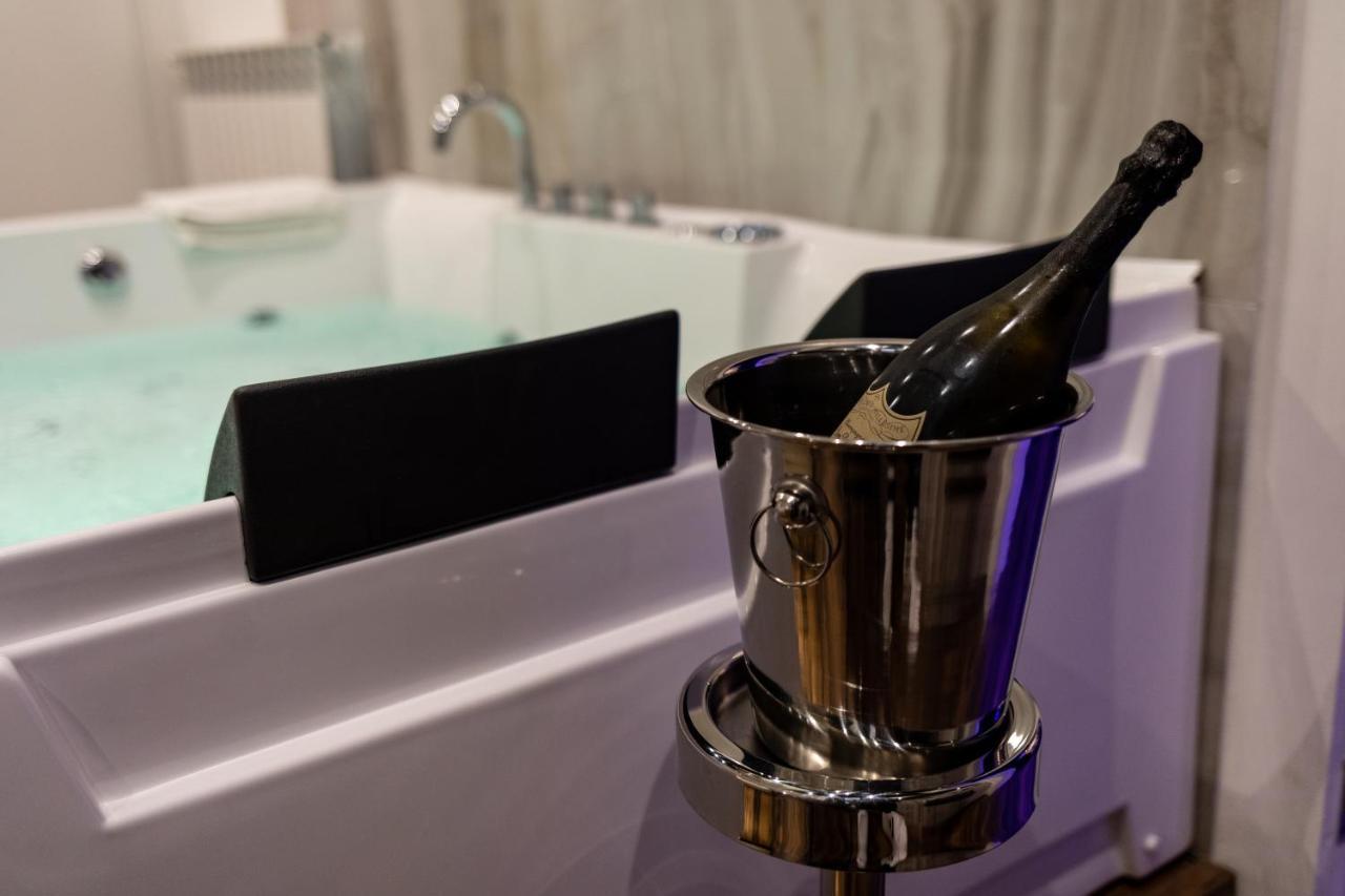Maximum Suite & Spa Palermo Bagian luar foto